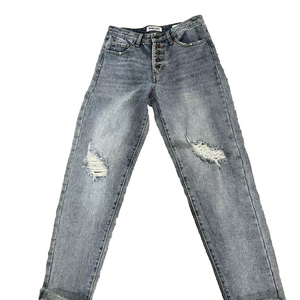 NWT Womens SZ 5 Distressed Denim Jeans